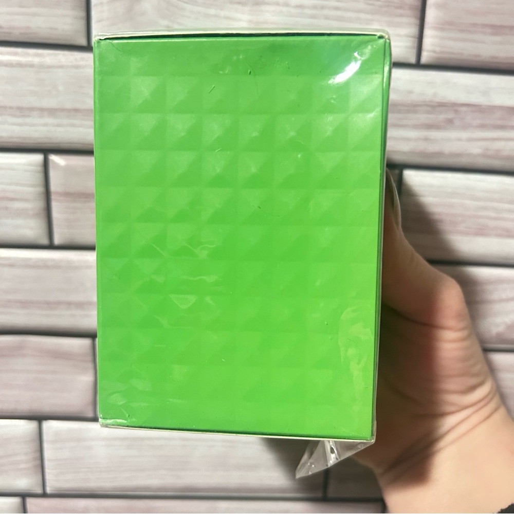 Valentino Donna Born in Roma Green Stravaganza 3.4 oz EDP Spray for Women New - Picture 3 of 7